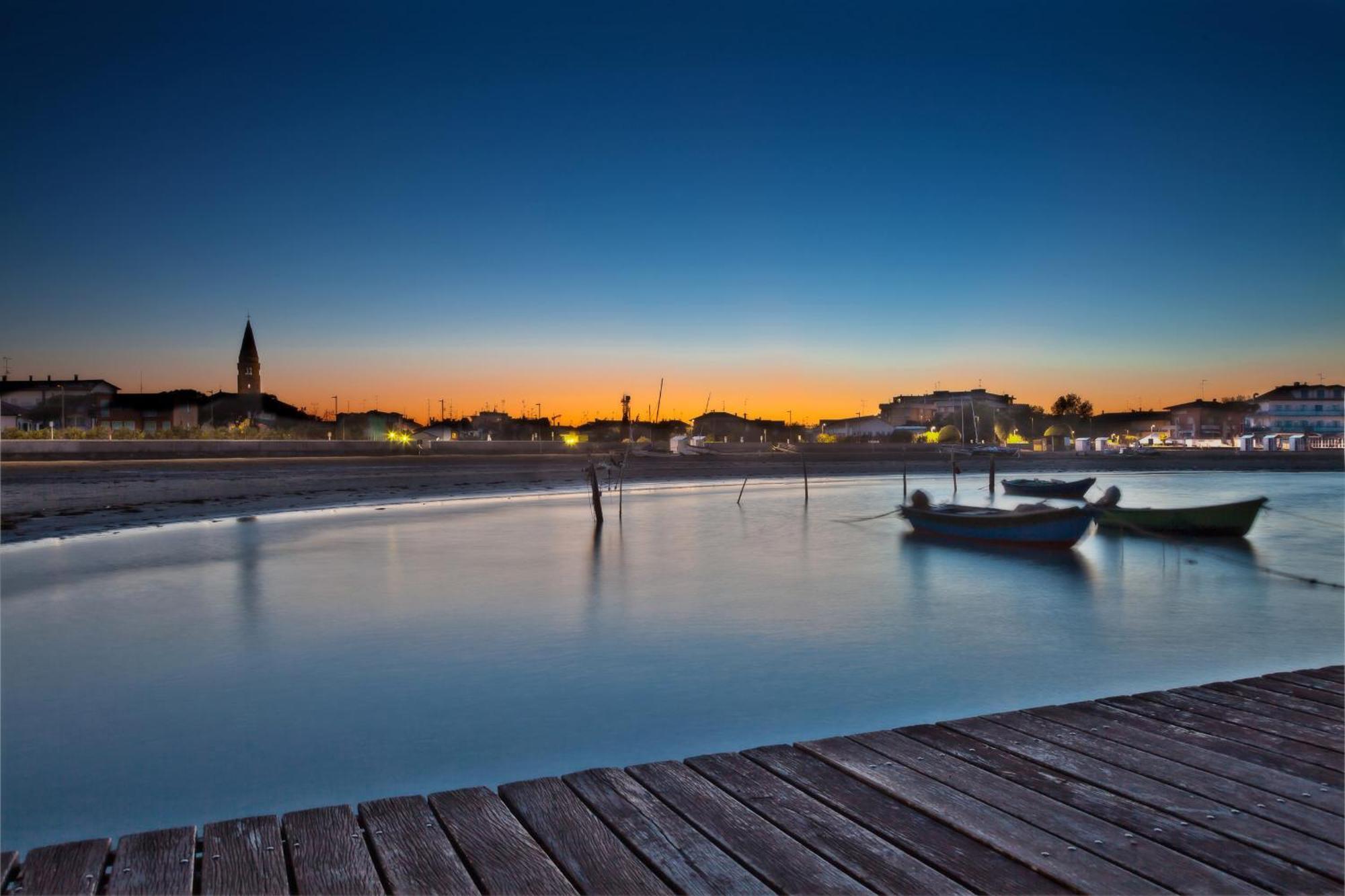 Ferrari Apartments Panorama Sea View Caorle Exterior foto